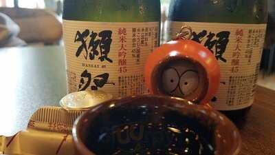 Hero's Ramen X Sushi