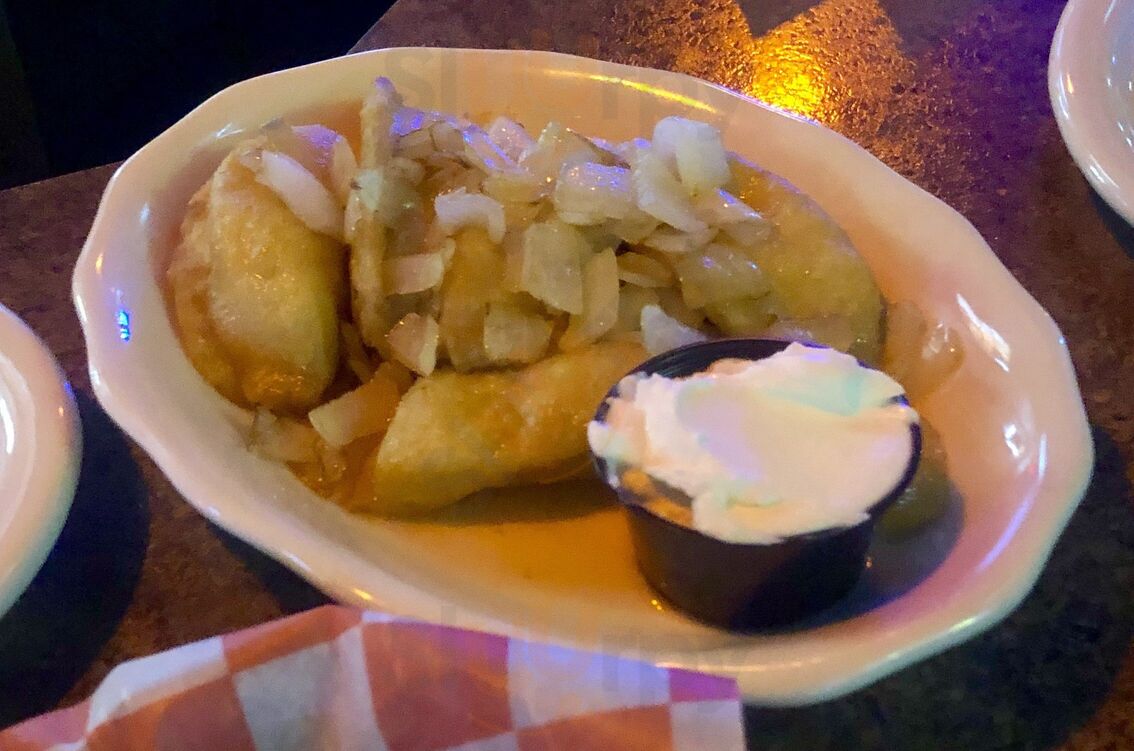 Charlie B's Pub & Eatery