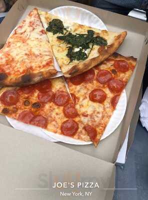 Joe's Pizza