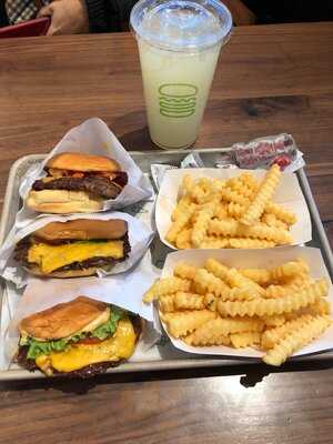 Shake Shack Downtown Crossing