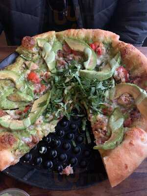 Slackwater Pub & Pizzeria