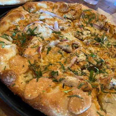 Slackwater Pub & Pizzeria