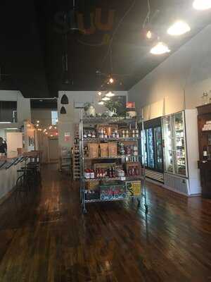 Vaste Riviere Provisions