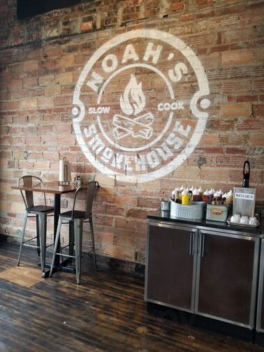 Noah's Smokehouse