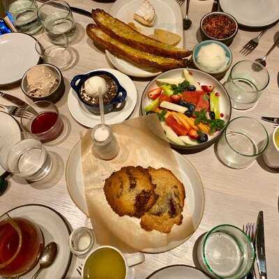 The Well Kitchen & Table