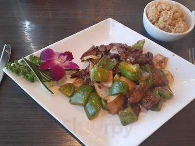 Akashi Fusion Asian & Sushi Bar