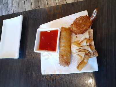 Akashi Fusion Asian & Sushi Bar