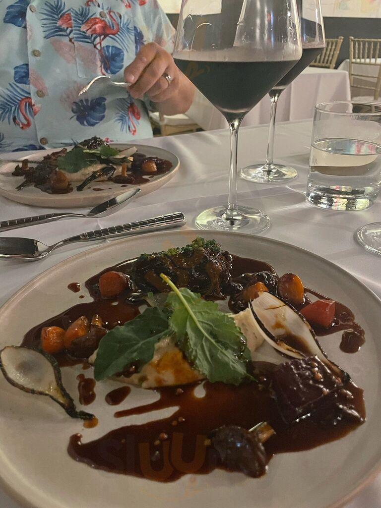 Hyde N Chic Restaurant