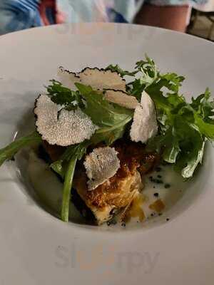 Hyde N Chic Restaurant