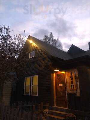 1718 The Bates-hendricks Housebar