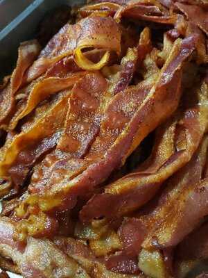 On Main Southern Eatery & Venue