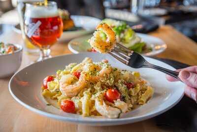 Fretboard Brewing & Public House