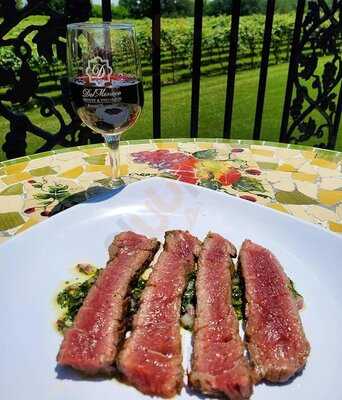 Delmonaco Winery & Vineyards
