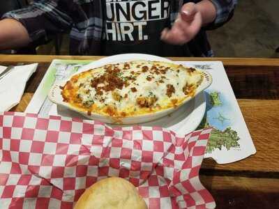 Coco & Nini's Restaurant & Lounge