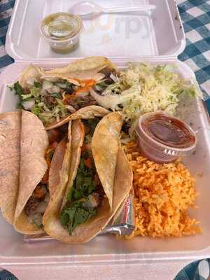 Tree's Tacos And Tips