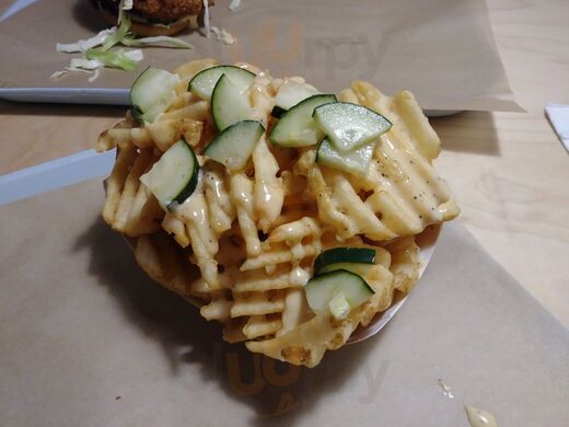 Lovebirds Hot Chicken