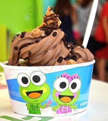 Sweetfrog Premium Frozen Yogurt - W 43rd St