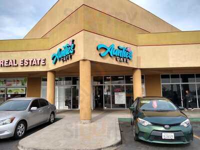 Aunties Cafe