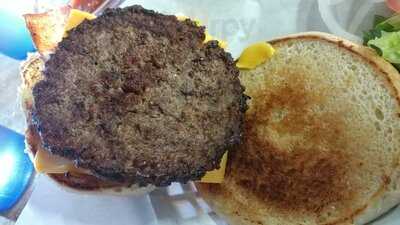 Daybreak Cafe & Grill