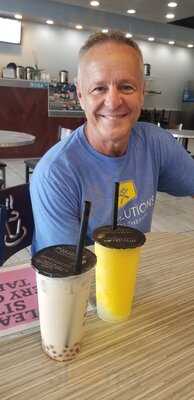 Ding Tea & Ha Long Cafe