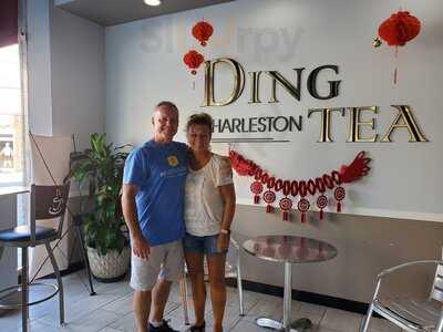 Ding Tea & Ha Long Cafe