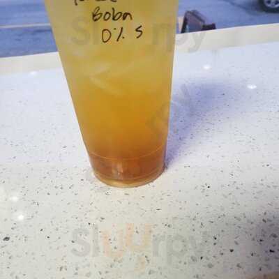 Ding Tea & Ha Long Cafe