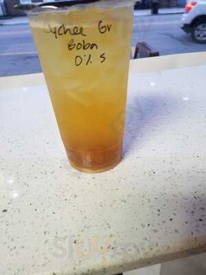 Ding Tea & Ha Long Cafe