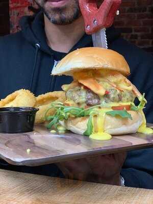 Tiltz Sports Bar & Arcade