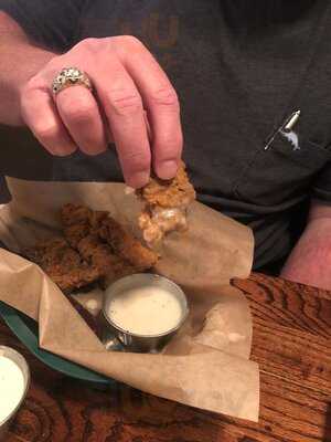 Snuffer's Restaurant & Bar