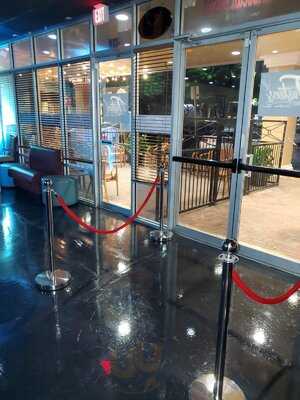 Justins Caribbean Fusion Restaurant