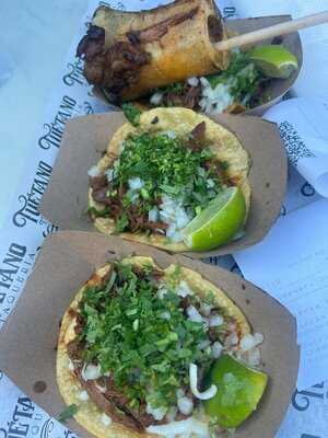 Tuetano Taqueria