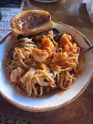 The Salty Crab Bar & Grill North Beach