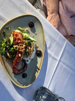 1592 Wood Fired Kitchen & Cocktails