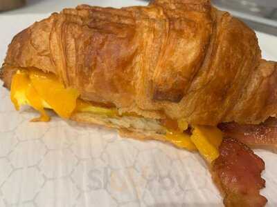 Hilltop Coffee Bar & Cafe