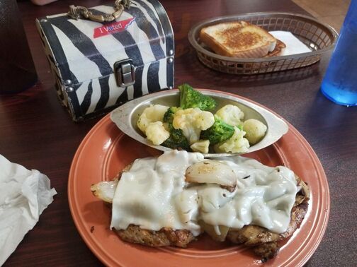 Niko's Family Restaurant