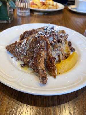 By George Restaurant And Bar