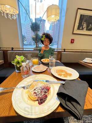 By George Restaurant And Bar