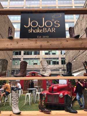 Jojo's Shake Bar - Water Tower Place