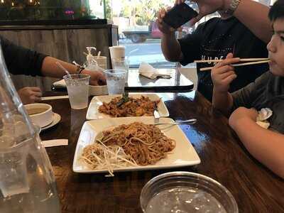 Ayara Thai&sushi Cuisine