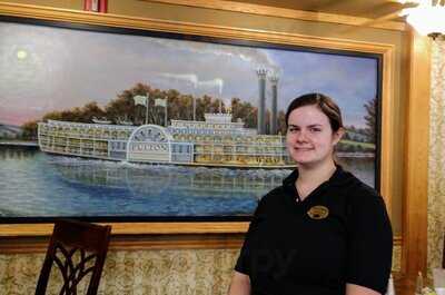 Huckleberry Restaurant And Tavern