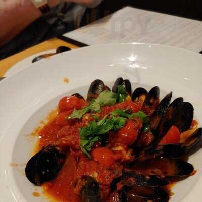 Europa Restaurant & Bar