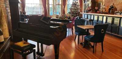 The Secret Wine Society