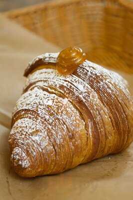 Angelina Bakery (central Park)