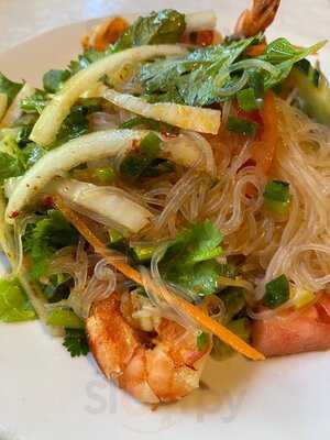 Maile's Thai At Ward