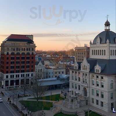 Infinity: A Skybar & Cafe