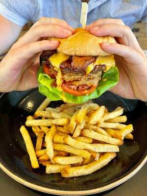 Infinity: A Skybar & Cafe