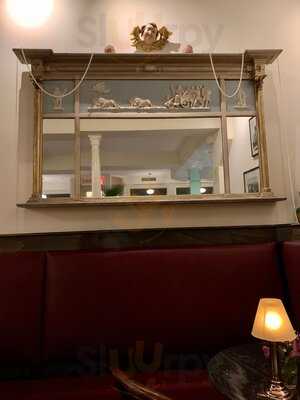 Up On Market & Inn On Market