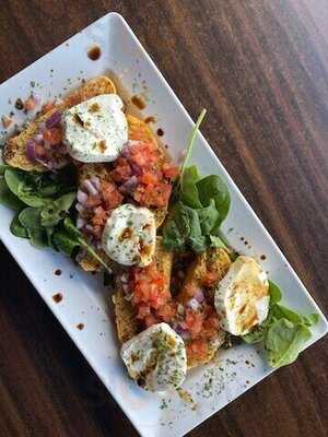 Eric's Bay View Grill