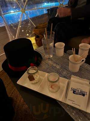 Otopia Rooftop Lounge