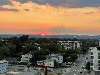 Otopia Rooftop Lounge